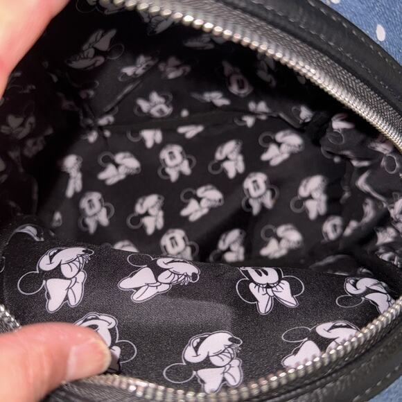 Disney LoungeFly | Minnie Mouse Demin Polka Dot NWOT - Picture 8 of 9